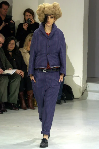 Look 18